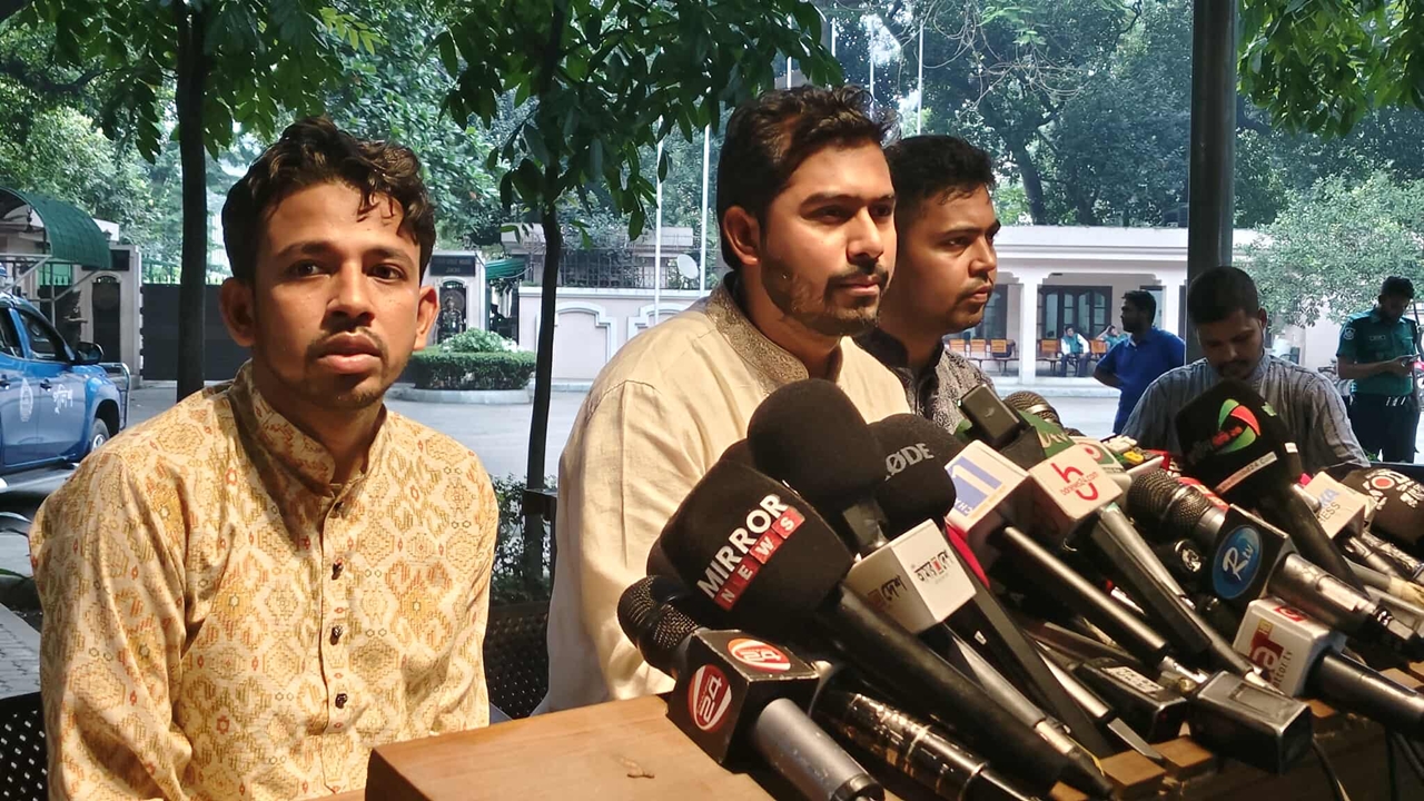 এনসিপির নিবন্ধন নেই, বড় দল হিসেবে কীভাবে ডাকে সরকার : নুর